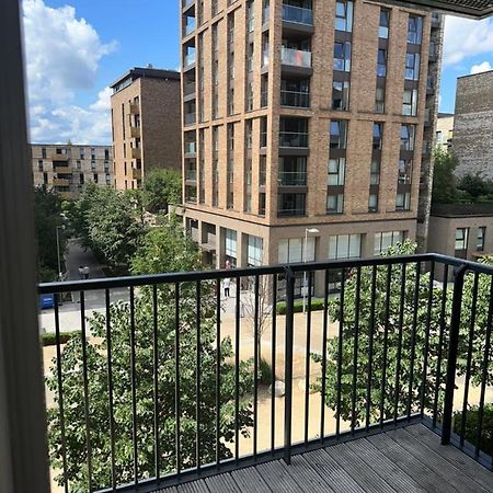 Luxury One Bedroom Apartment Londra Esterno foto