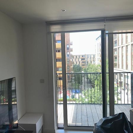 Luxury One Bedroom Apartment Londra Esterno foto