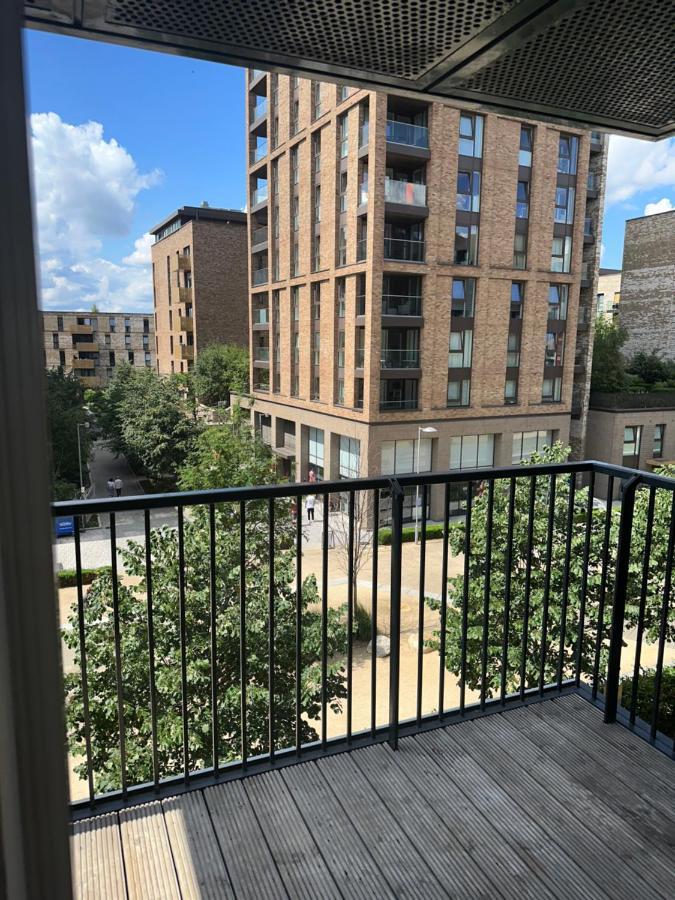 Luxury One Bedroom Apartment Londra Esterno foto