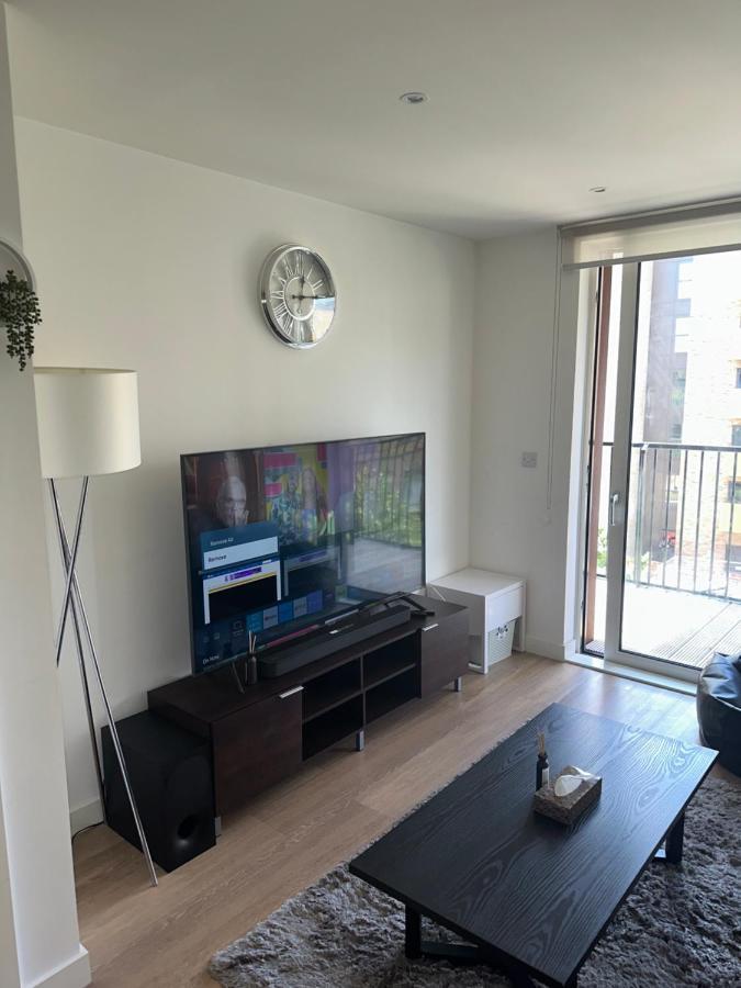 Luxury One Bedroom Apartment Londra Esterno foto