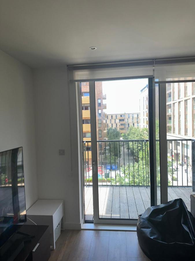 Luxury One Bedroom Apartment Londra Esterno foto